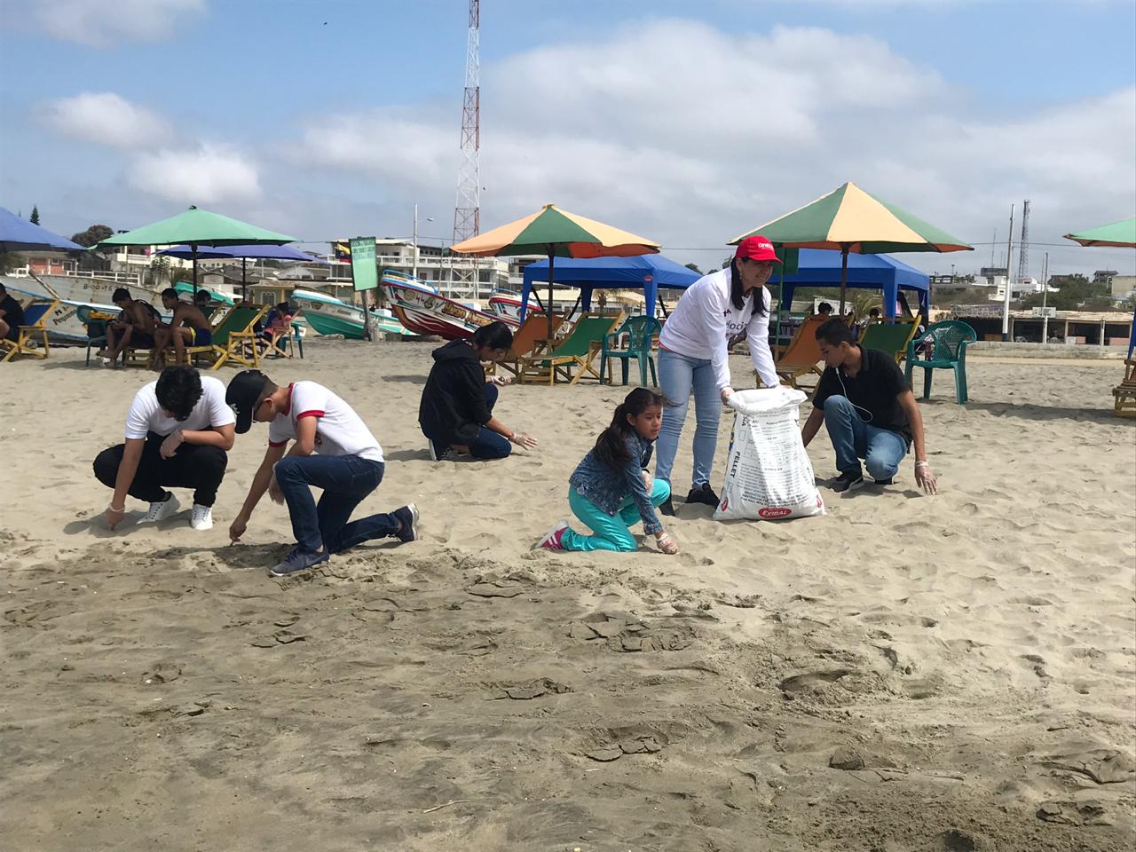 voluntariado unete en playas y ambato 2